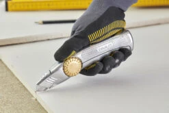 Stanley Pro Vast Mes 205mm 8 Stanley Pro Vast Mes 205mm -ToolMania Verkoop 0 10 818 A1 resized 1500 1500 300 rgb jpg