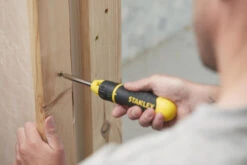 Stanley Multibit Schroevendraaier Met Ratel -ToolMania Verkoop 0 68 010 A1 resized 1500 1500 300 rgb jpg