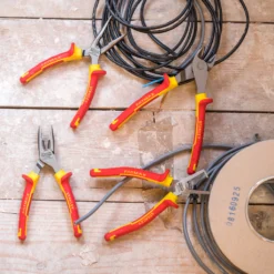 Stanley VDE Tangenset 4-delig -ToolMania Verkoop 4 84 489 A1