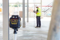 Stanley Fatmax Roterende Laser RL700L LI-ION Rood -ToolMania Verkoop FMHT77447 1 A4