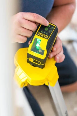 Stanley Fatmax Kruislijnlaser FCL-G Groen -ToolMania Verkoop FMHT77586 1 A3