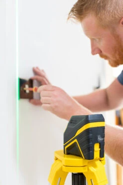 Stanley Fatmax Kruislijnlaser FCL-G Groen -ToolMania Verkoop FMHT77586 1 A6