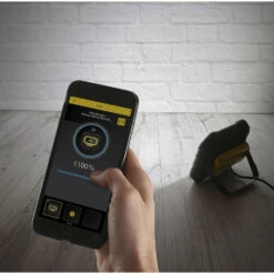 Stanley FatMax Bluetooth Bouwspot 3000LM 10 Stanley FatMax Bluetooth Bouwspot 3000LM -ToolMania Verkoop FMHT81508 1 A8 resized 1500 1500 300 rgb jpg