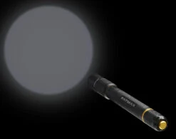 Stanley FatMax Penzaklamp 100LM -ToolMania Verkoop FMHT81510 0 4 resized 1500 1500 300 rgb jpg