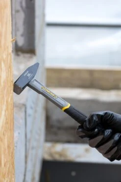 Stanley Bankhamer Glasvezel 300gr Kop -ToolMania Verkoop STHT0 51907 A3