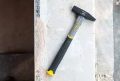 Stanley Bankhamer Glasvezel 300gr Kop -ToolMania Verkoop STHT0 51907 A4