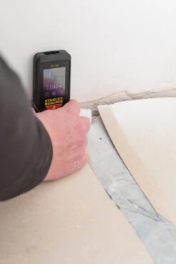 Stanley TLM165SI Afstandsmeter 60m -ToolMania Verkoop STHT1 77142 A3 resized 1500 1500 300 rgb jpg