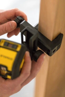 Stanley Kruislaser CUBIX - Rood -ToolMania Verkoop STHT77498 1 A6