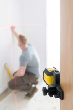 Stanley Kruislaser CUBIX - Rood -ToolMania Verkoop STHT77498 1 A8