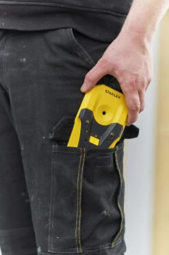 Stanley S160 Materiaal Detector -ToolMania Verkoop STHT77588 0 A5 resized 1500 1500 300 rgb jpg